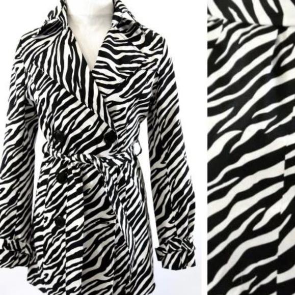 Vertigo Paris Jackets & Blazers - Vertigo Paris Zebra Trench Jacket/Coat XS